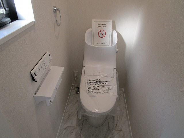 トイレ（2階）